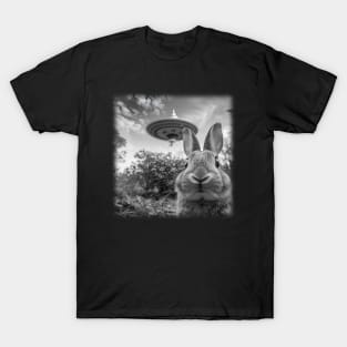 Funny Bunny Selfie with UFO T-Shirt